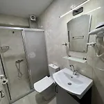 Retrol Hotel *