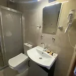 Retrol Hotel